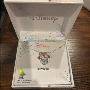NWT Disney Bowtiful Silver Necklace